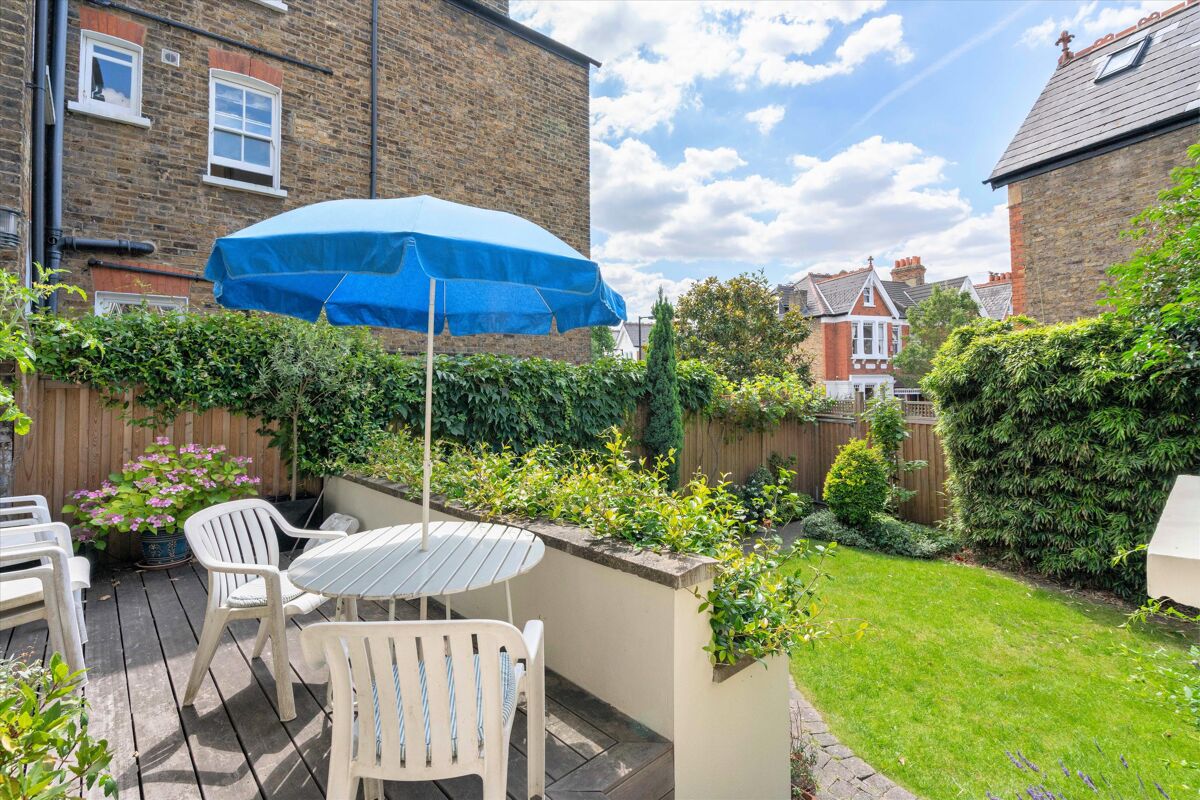 house for sale in Holmdene Avenue, North Dulwich London SE24