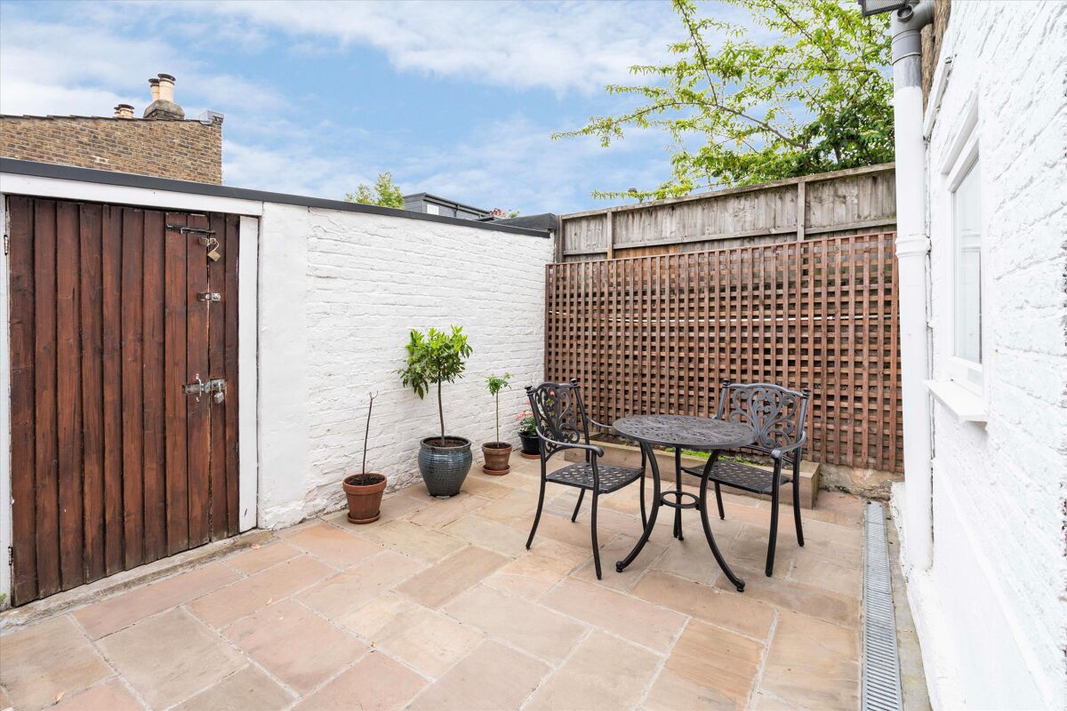 house for sale in Rodwell Road, East Dulwich London SE22 DUL012071527