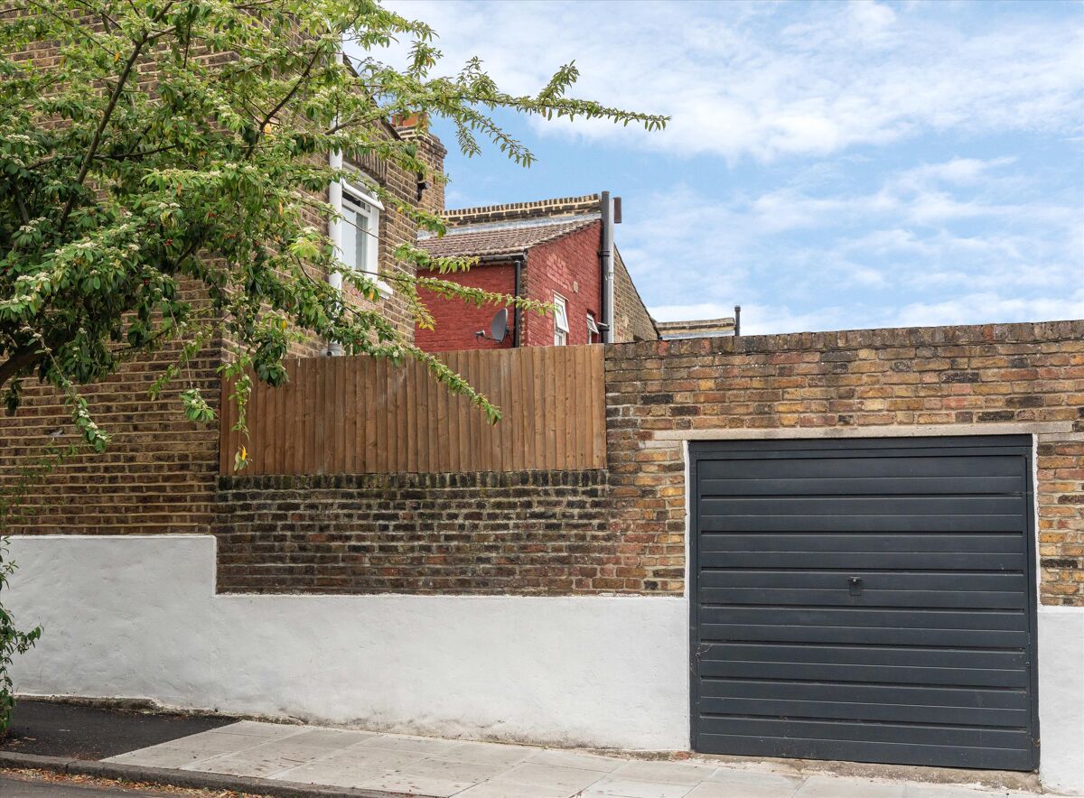 house for sale in Rodwell Road, East Dulwich London SE22 DUL012071527