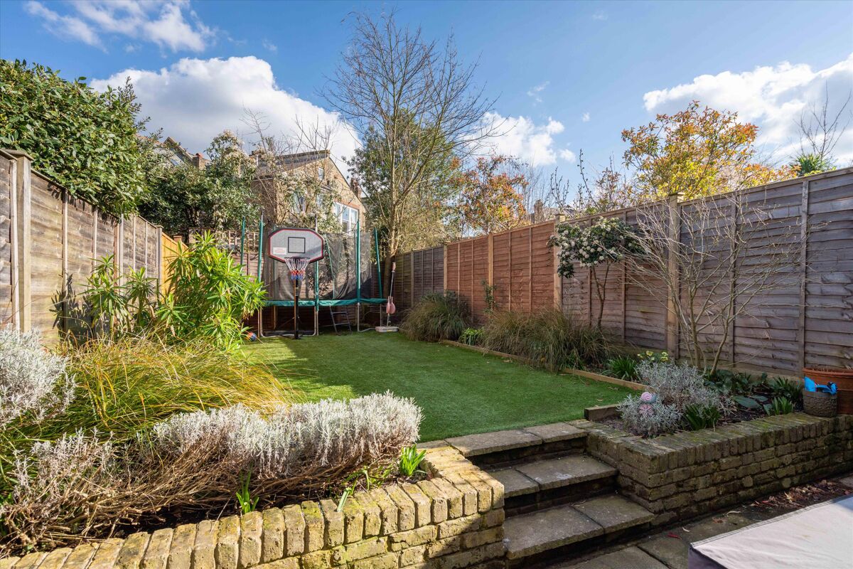 house for sale in Beckwith Road, North Dulwich London SE24