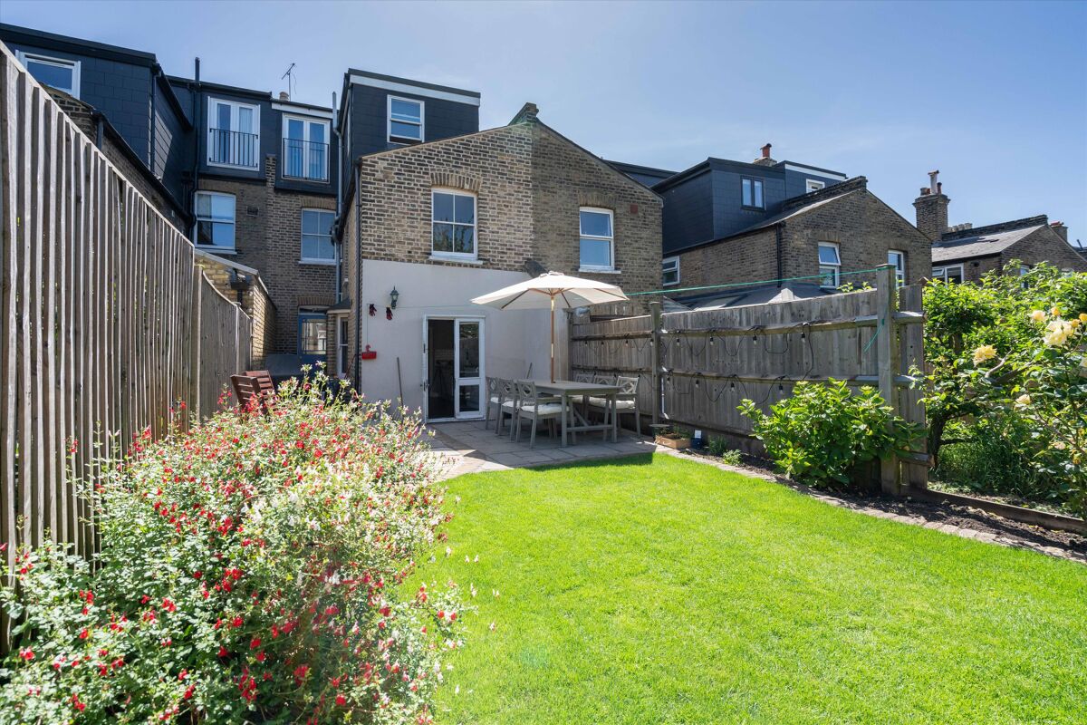 house for sale in Bawdale Road, East Dulwich London SE22 DUL012096481