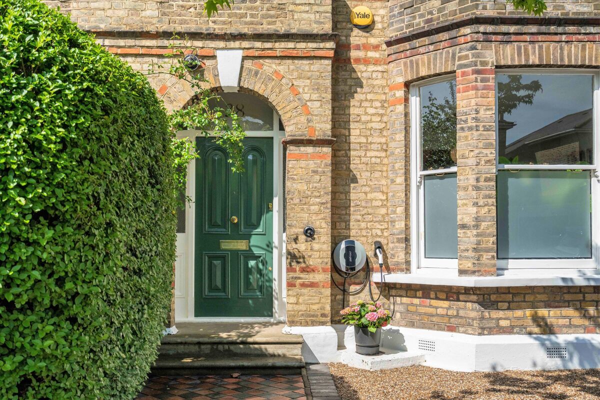 house for sale in Elsie Road, East Dulwich, London, SE22 DUL012099694