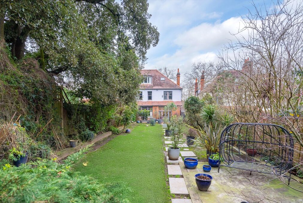 Image of Sunray Avenue, London, SE24