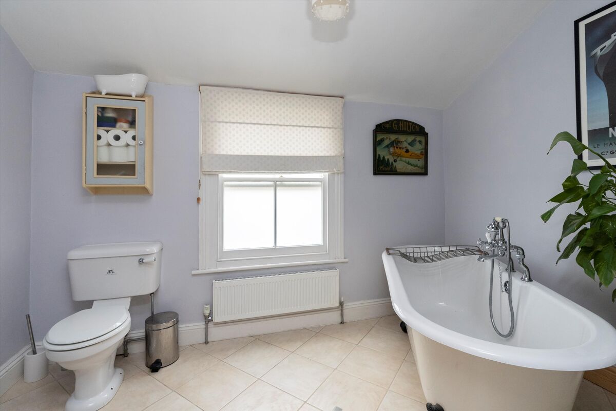 house for sale in Beauval Road, Dulwich Village, London, SE22