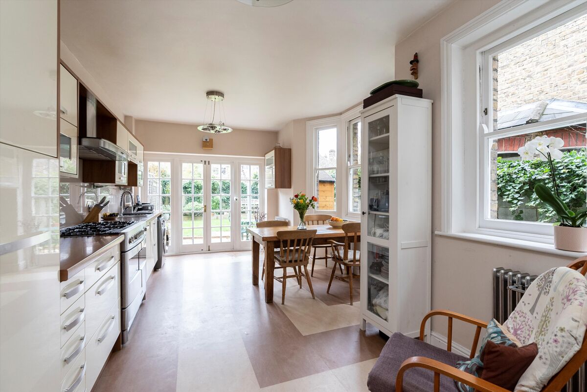 house for sale in Beauval Road, Dulwich Village, London, SE22