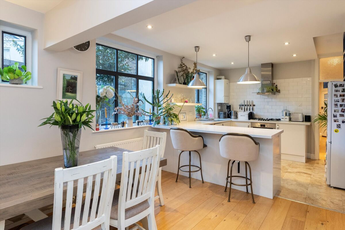 flat for sale in Brixton Water Lane, Brixton, London, SW2