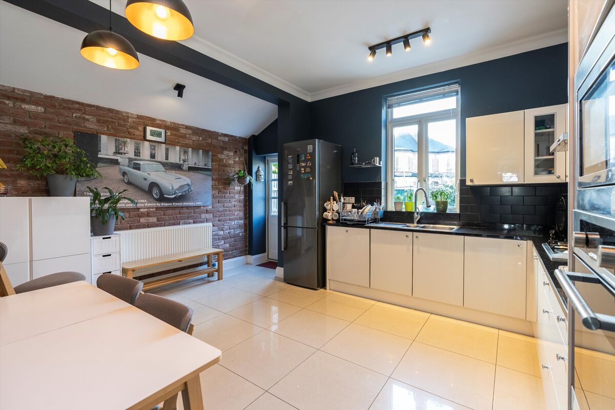 house for sale in Beauval Road, Dulwich Village, London, SE22