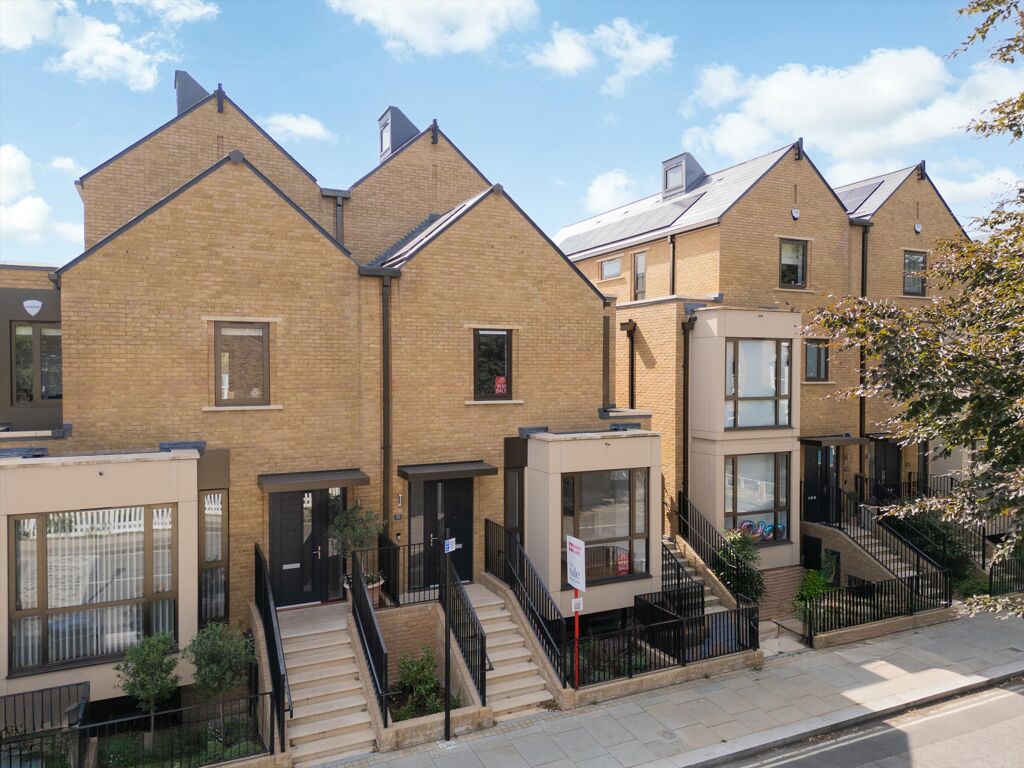Image of Gilkes Crescent, Dulwich Village, London, SE21