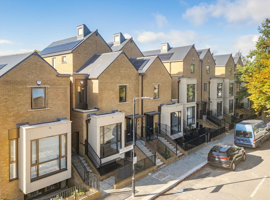 Image of Gilkes Crescent, Dulwich Village, London, SE21
