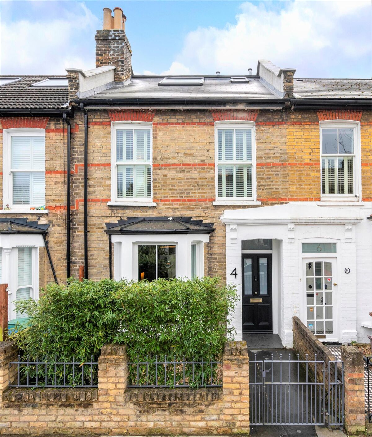 house for sale in Chesterfield Grove, East Dulwich, London, SE22