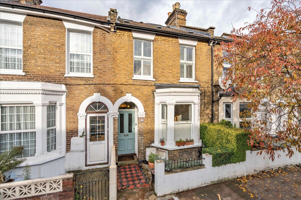 flat for sale in Kemerton Road, Herne Hill, London, SE5 DUL012232133 Knight Frank