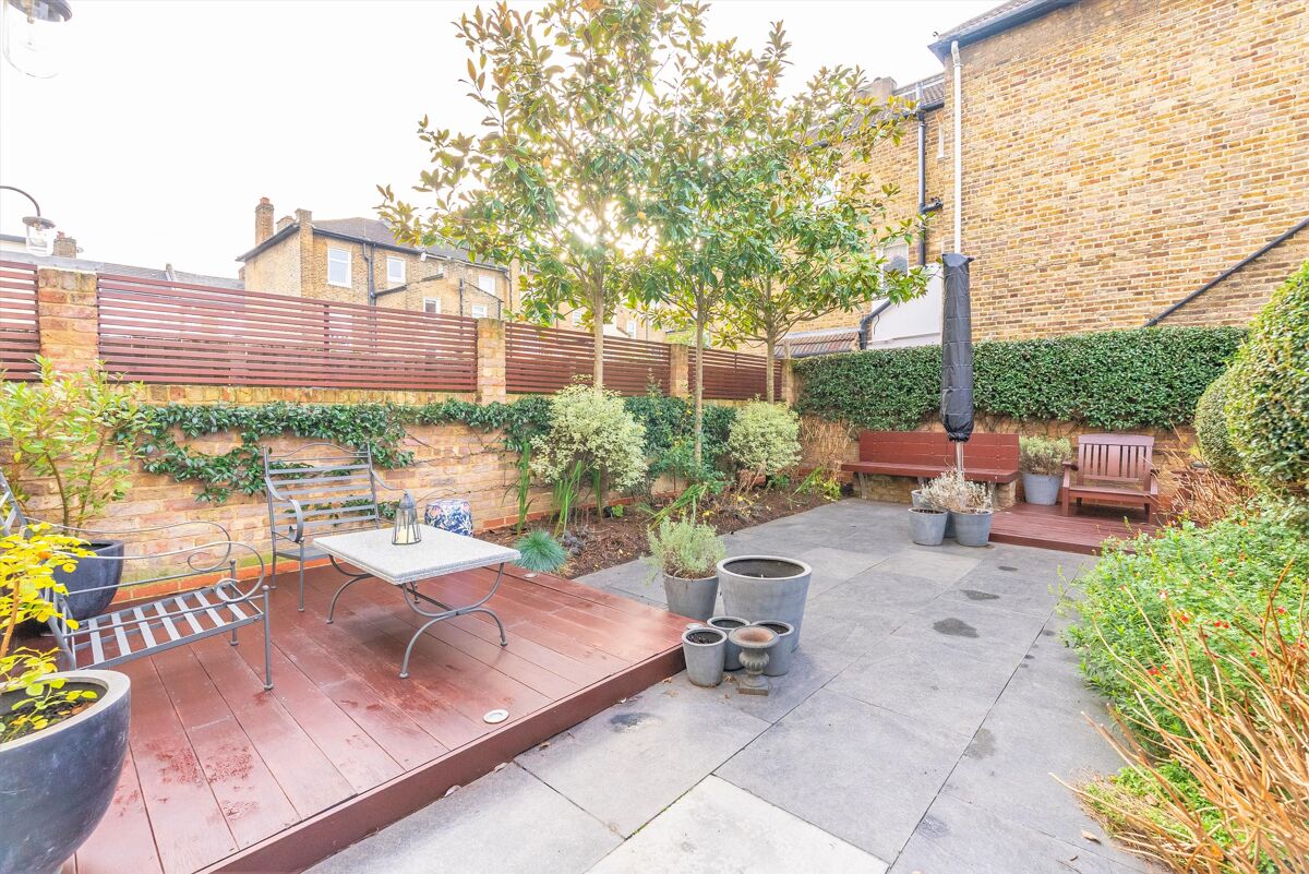 house for sale in Glengarry Road, East Dulwich, London, SE22