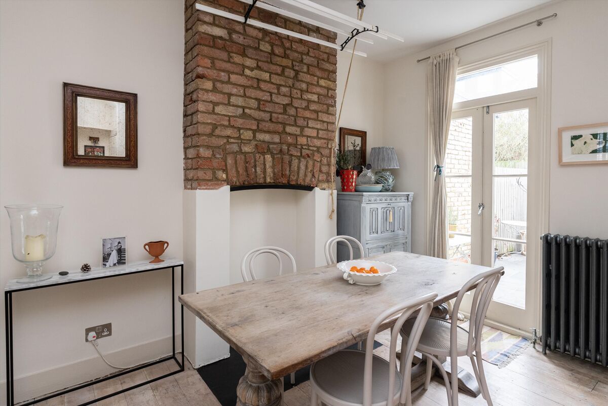 house for sale in Silvester Road, East Dulwich, London, SE22