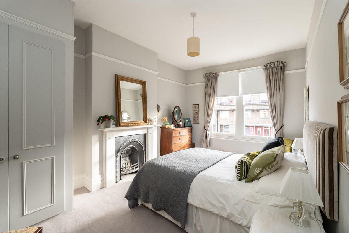 house for sale in Mundania Road, East Dulwich, London, SE22