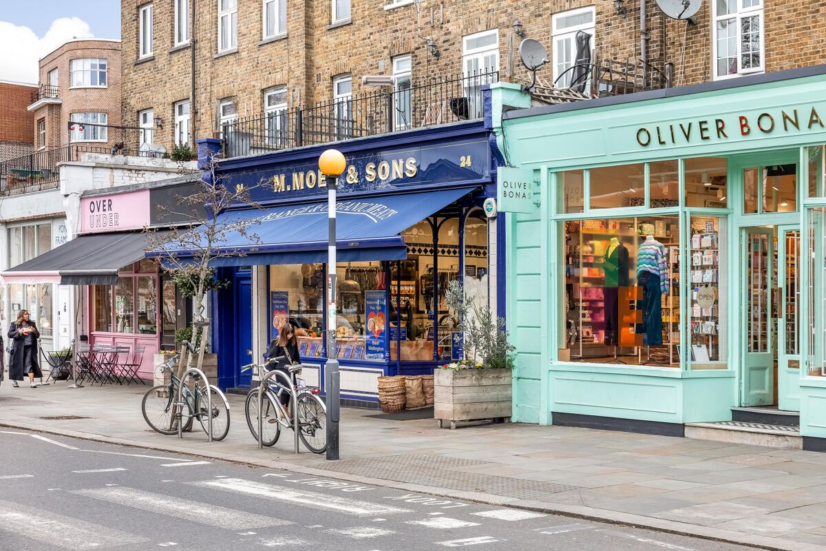 flat for sale in Wingate Square, London, SW4 DUL012458836 Knight Frank