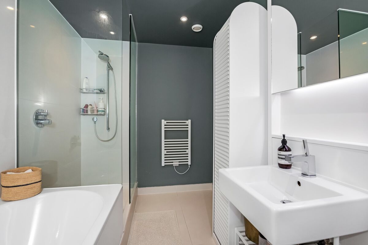 flat for sale in Wingate Square, London, SW4 DUL012458836 Knight Frank