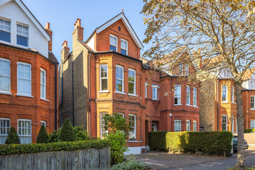 Image of Calton Avenue, London, SE21