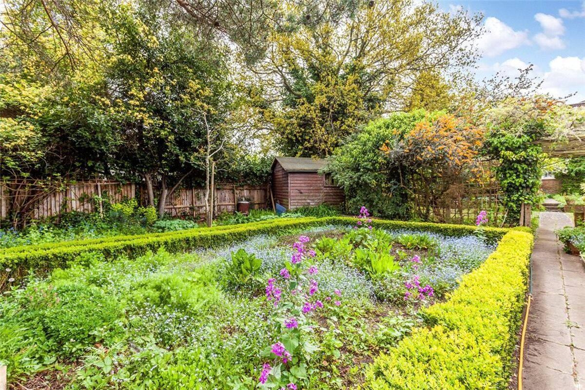 house for sale in Dulwich Common, Dulwich, London, SE21 DUL160080