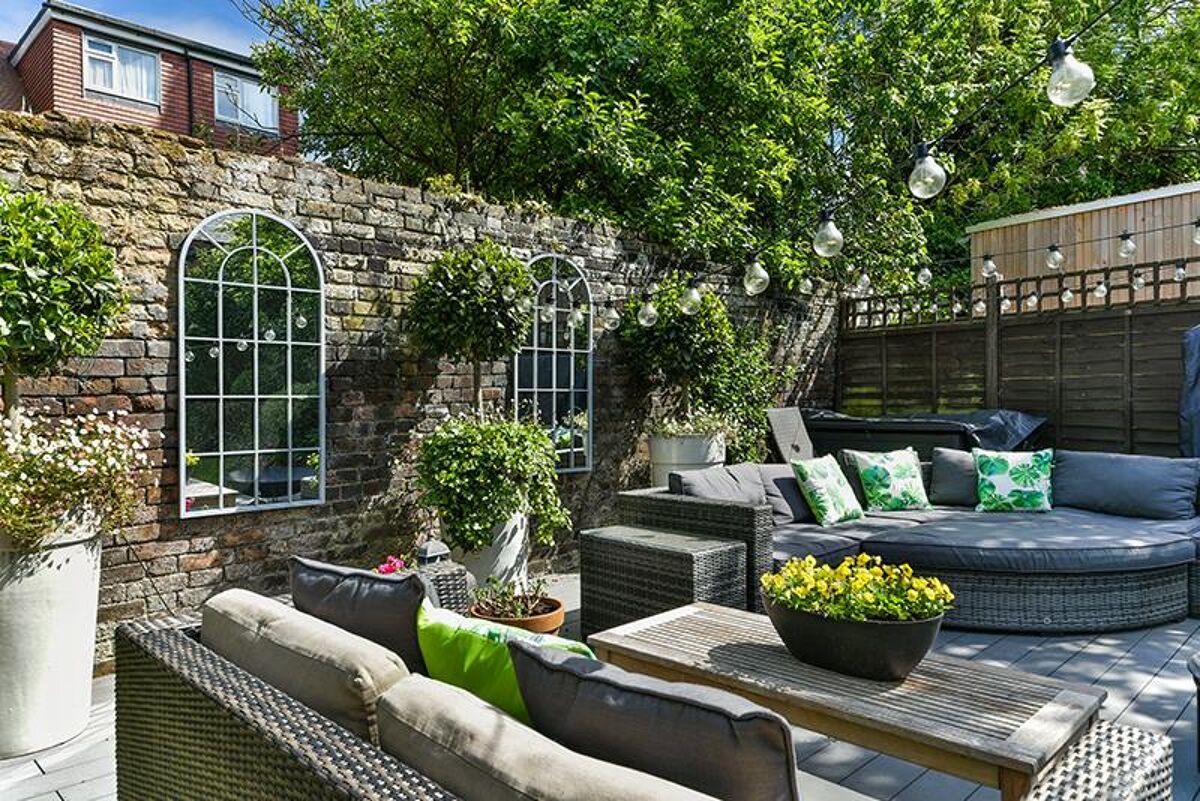 house for sale in Killieser Avenue, Streatham, London, SW2 DUL160191