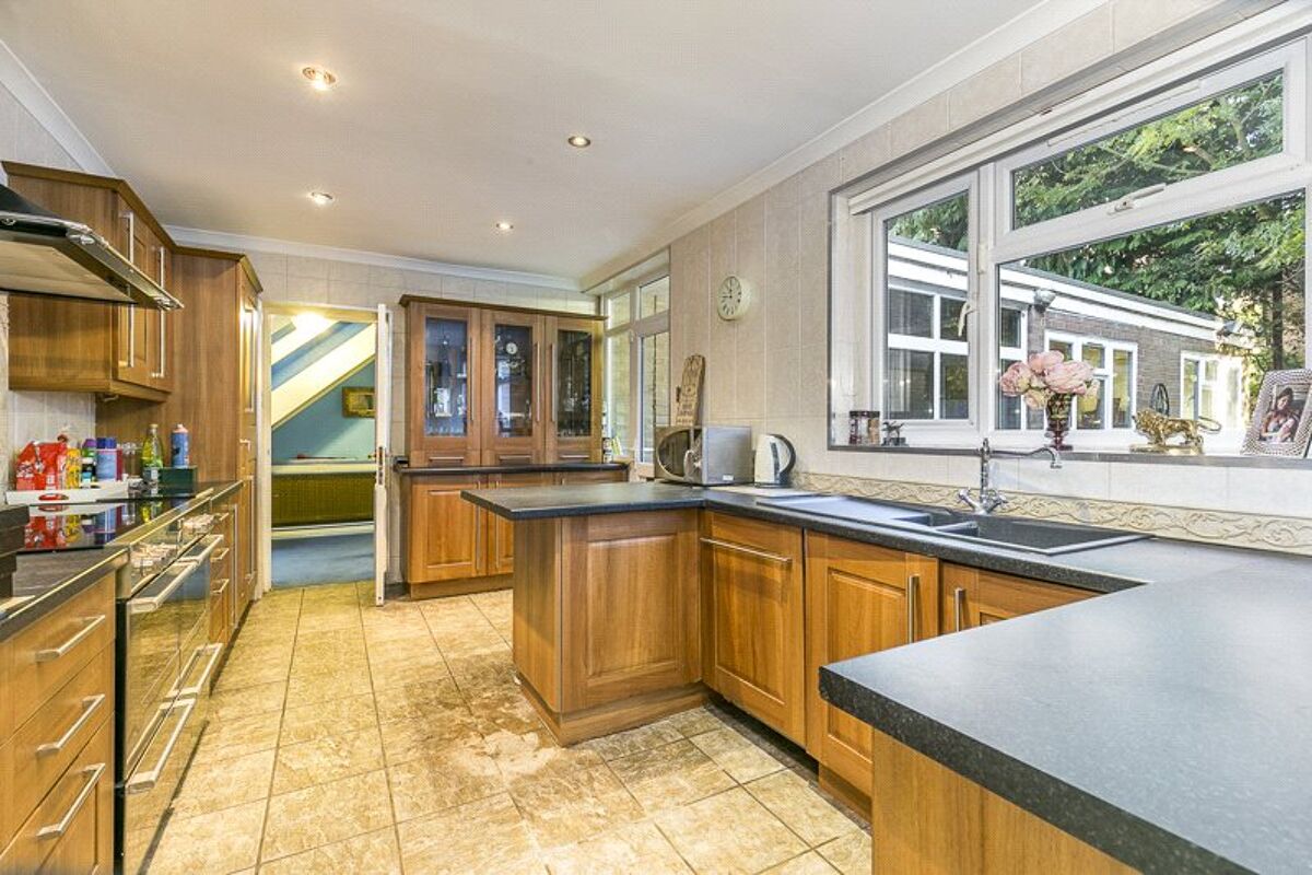 house for sale in Woodhall Drive, London, SE21 DUL170116 Knight Frank