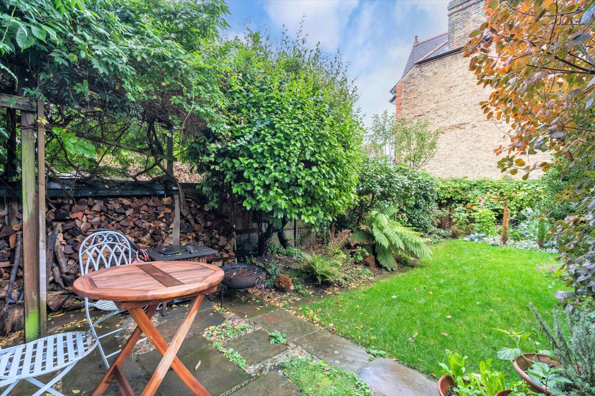 house for sale in Beckwith Road, North Dulwich London SE24 DUL170197