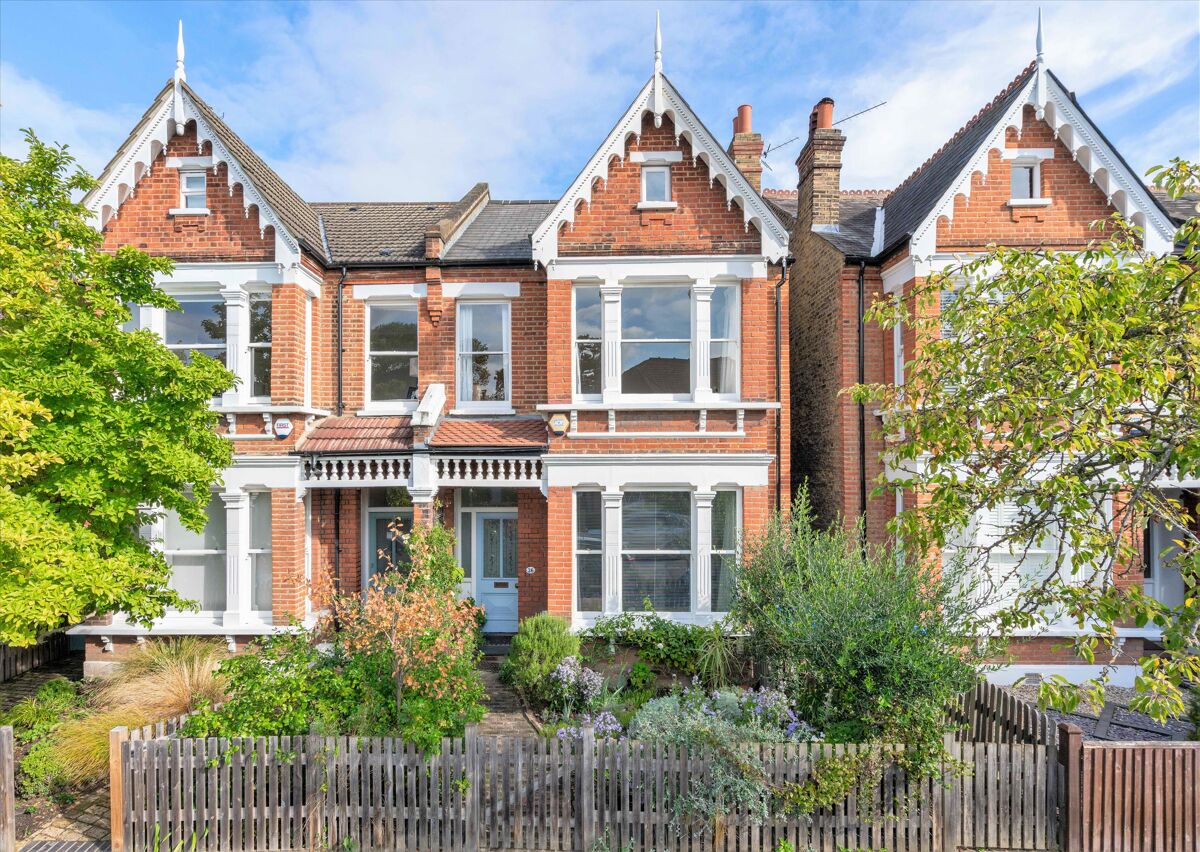 house for sale in Woodwarde Road, Dulwich Village London SE22