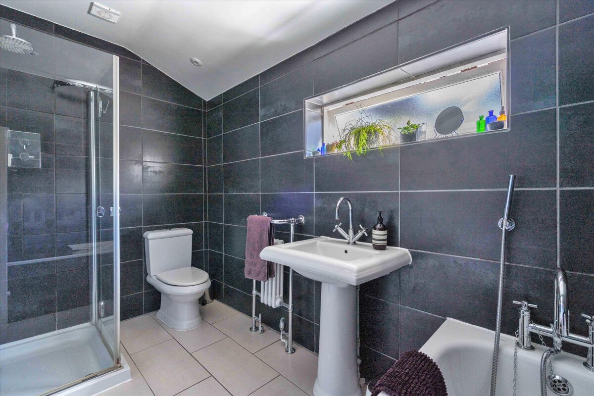 house for sale in Chesterfield Grove, East Dulwich London SE22 DUL190066 Knight Frank