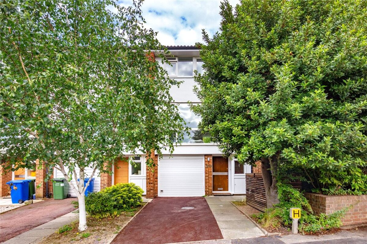 Property for sale Little Bornes, London, SE21 Knight Frank