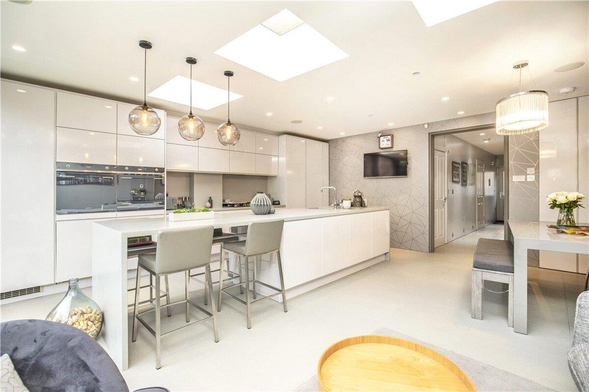 house for sale in Hayes Grove, East Dulwich London SE22 DUL190165 Knight Frank