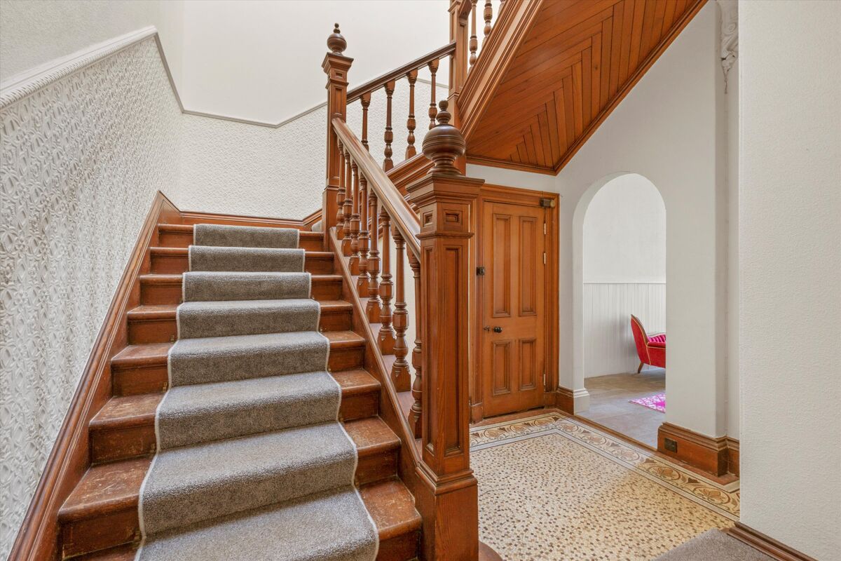 5 bedroom duplex in Royal Gardens, Stirling Knight Frank