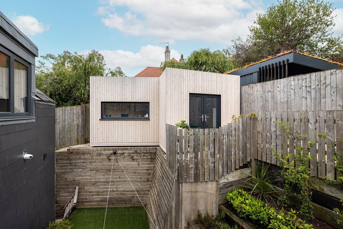 house for sale in Craiglockhart Loan, Edinburgh, EH14 EBR012418559