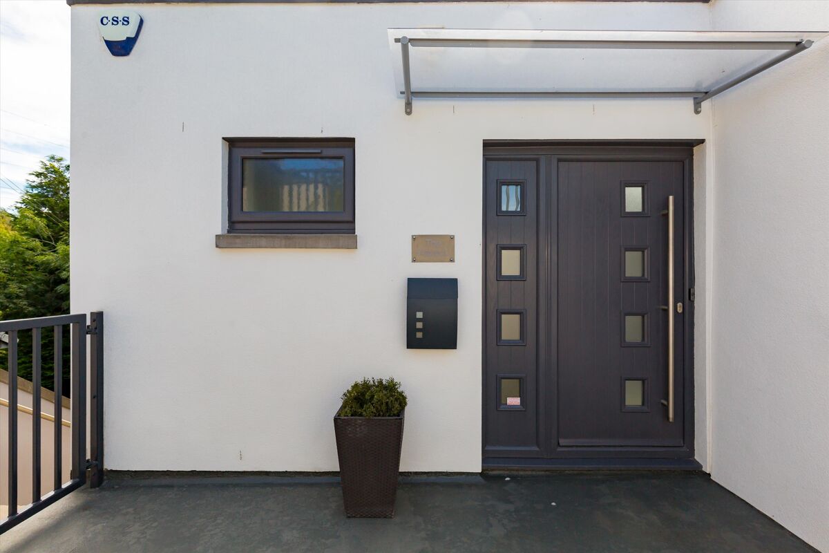 house for sale in Lanark Road West, Currie, Midlothian, EH14