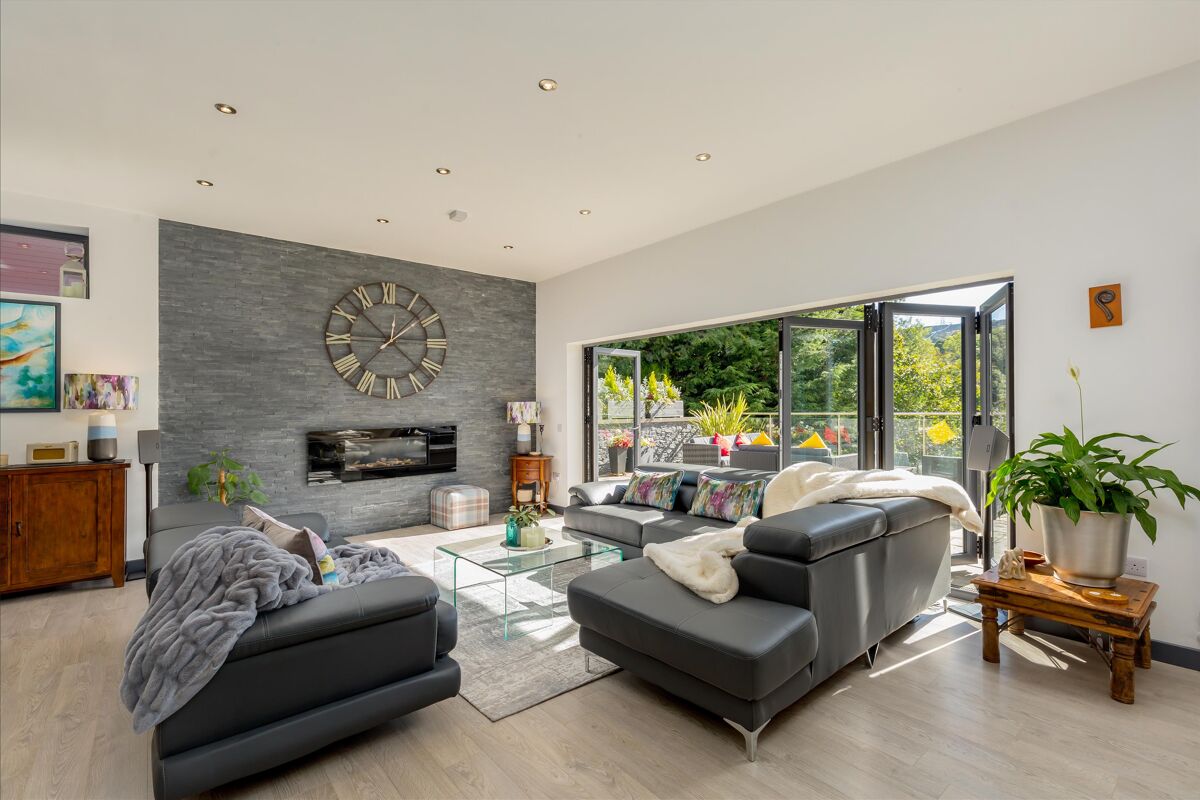 house for sale in Lanark Road West, Currie, Midlothian, EH14