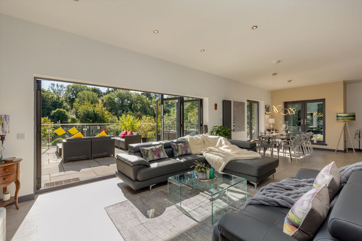 house for sale in Lanark Road West, Currie, Midlothian, EH14 EBR012497887 Knight Frank