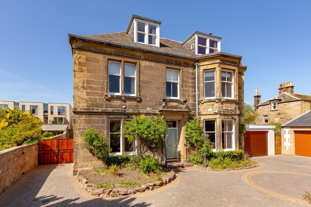 Image of Lanark Road, Juniper Green, Midlothian, EH14