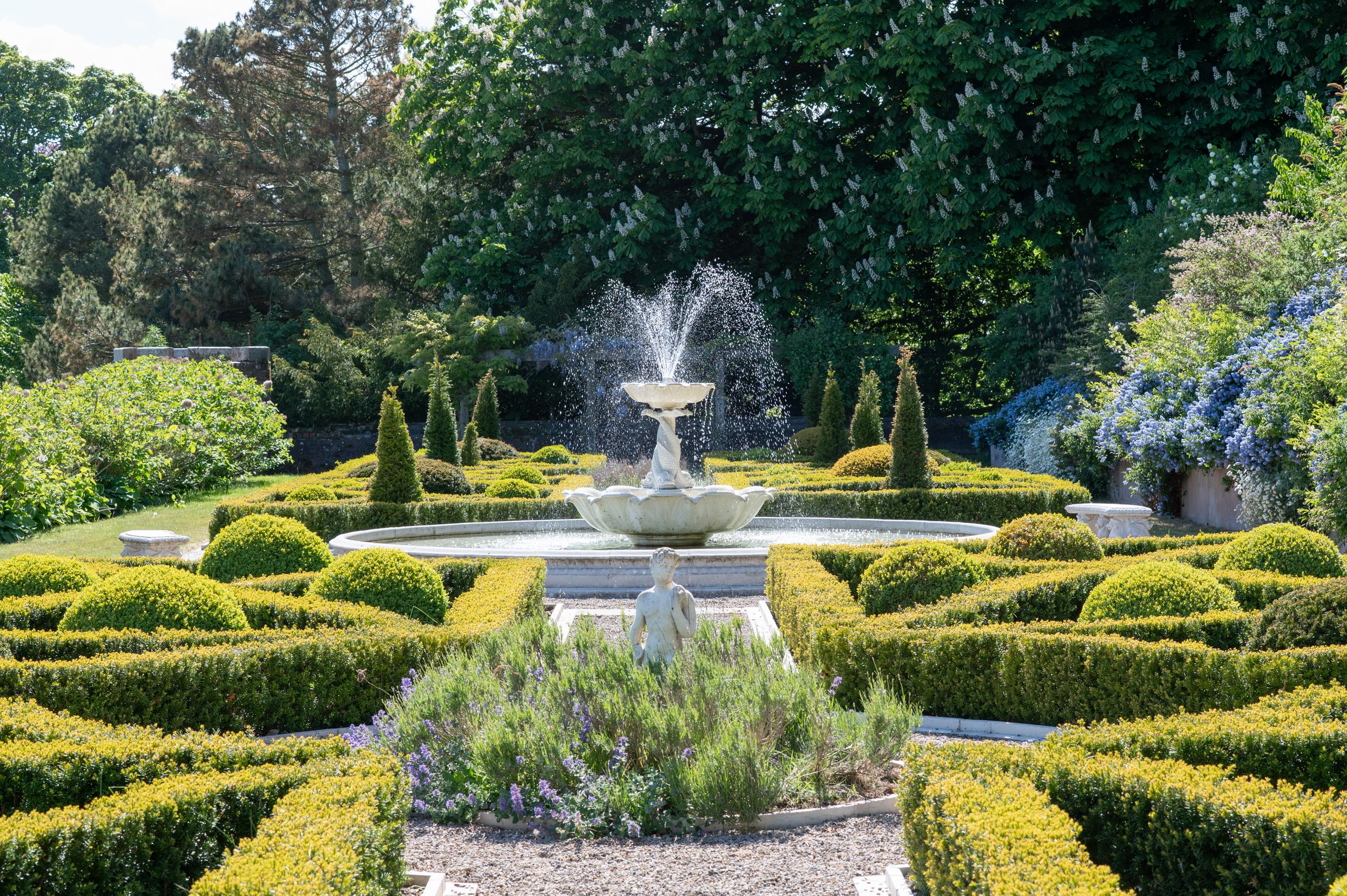 A Countryside Jewel Awaits Visionary Stewards 1