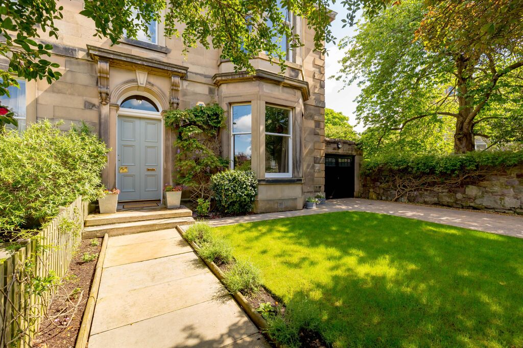 Image of West Castle Road, Edinburgh EH10