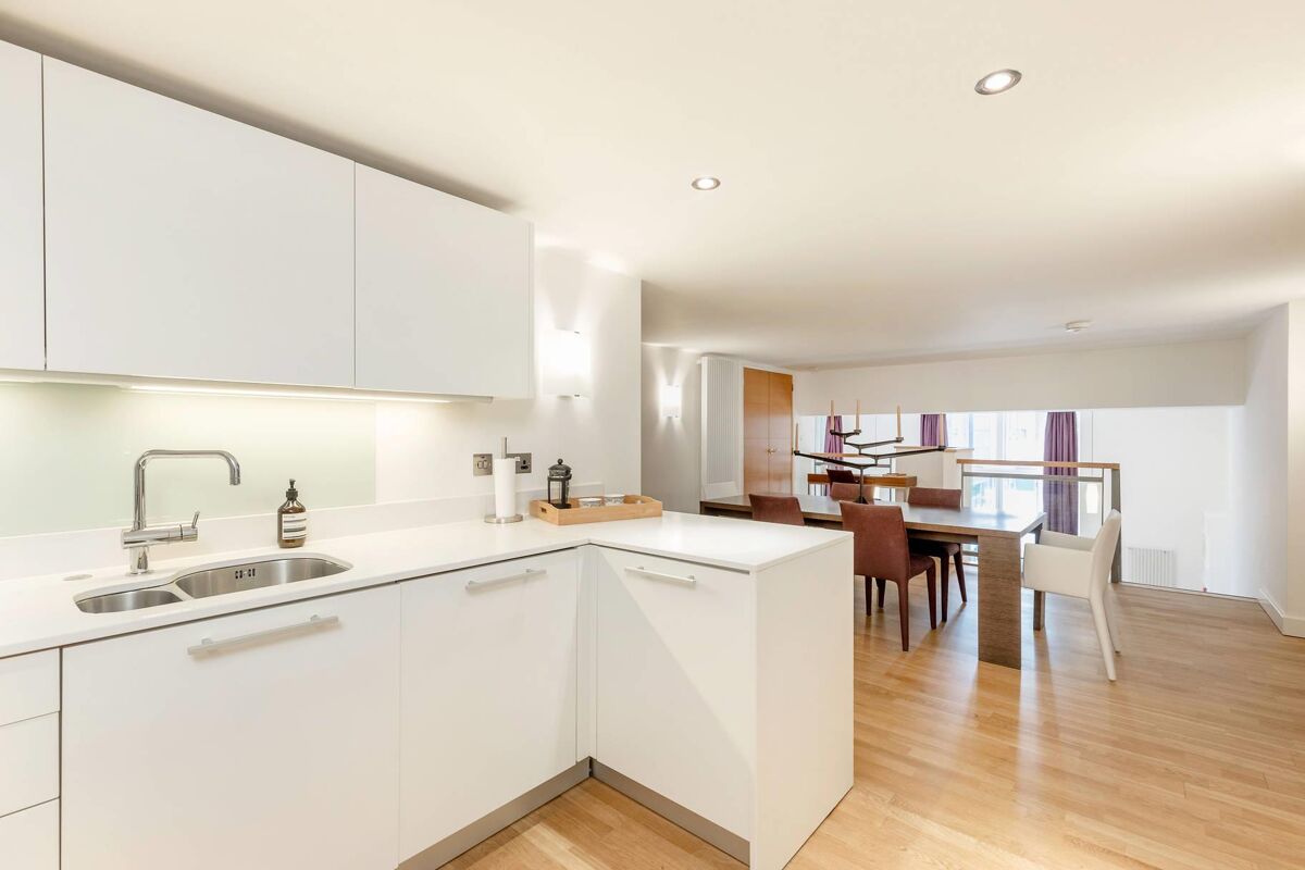 flat for sale in Simpson Loan, Edinburgh, EH3 EDC012012176 Knight Frank