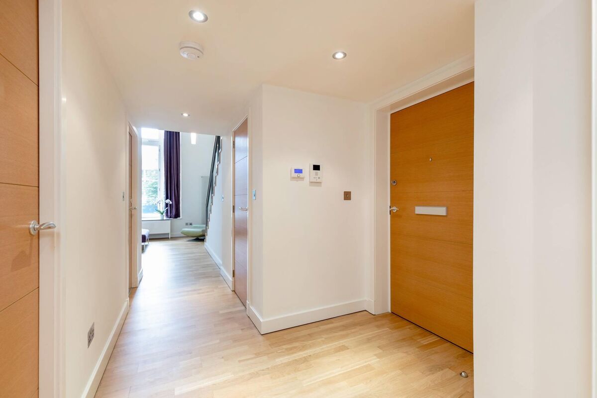 flat for sale in Simpson Loan, Edinburgh, EH3 EDC012012176 Knight Frank