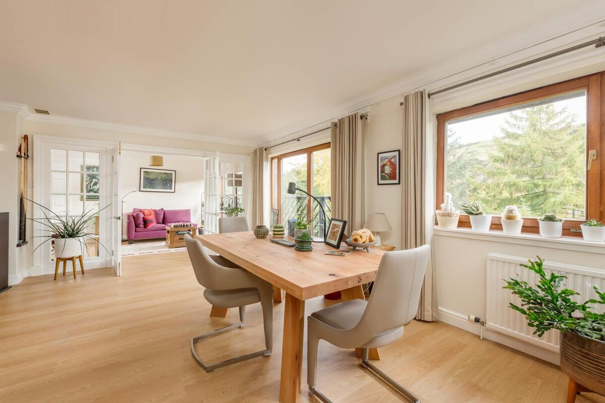 flat for sale in Mortonhall Road, Grange, Edinburgh, EH9 EDC012012930