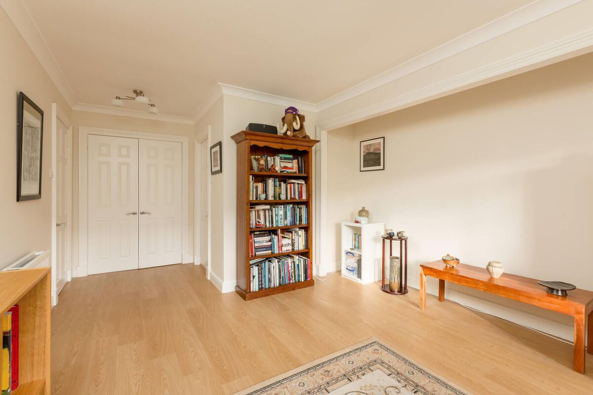 flat for sale in Mortonhall Road, Grange, Edinburgh, EH9 EDC012012930