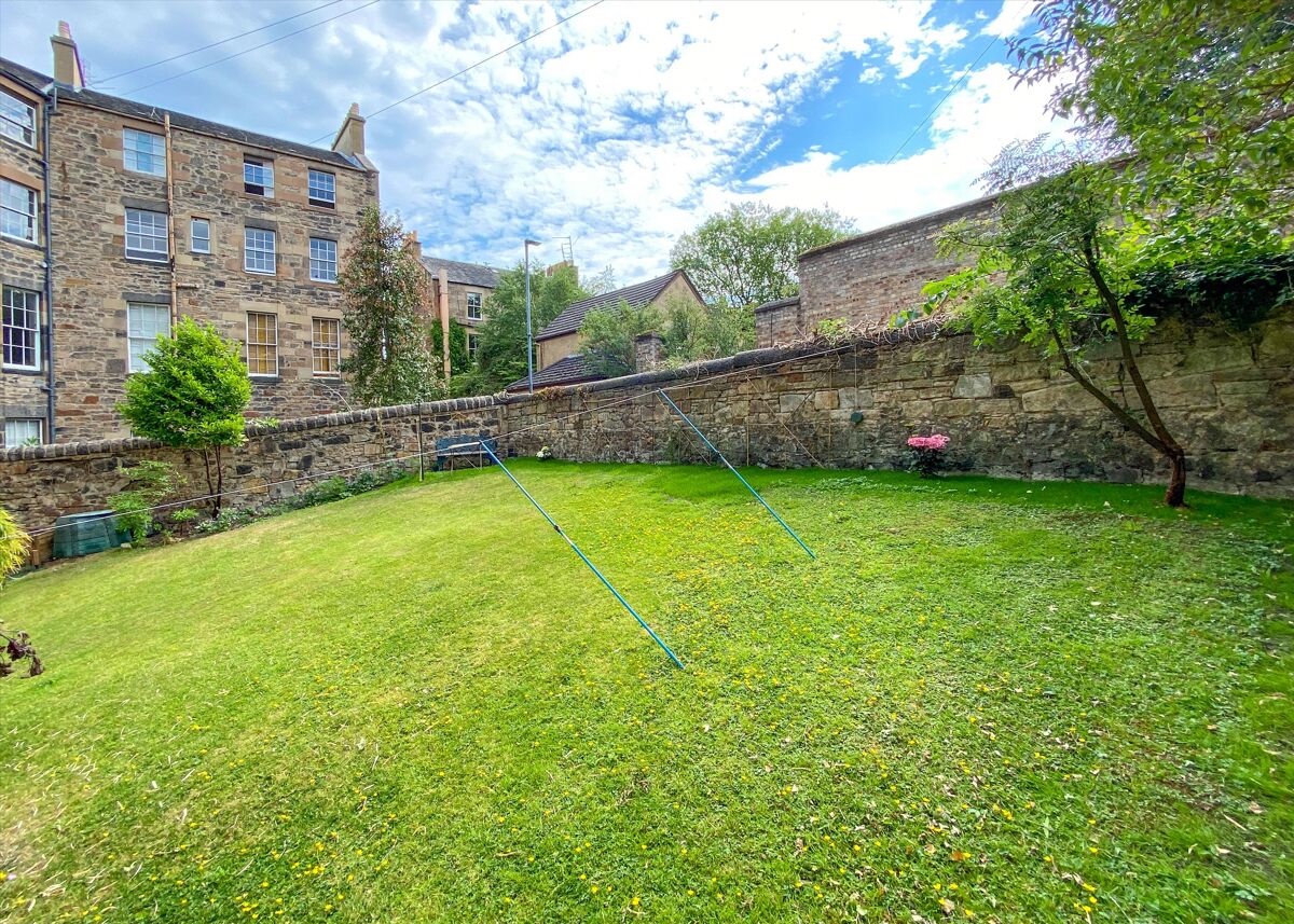 flat for sale in Brandon Terrace, New Town, Edinburgh, EH3
