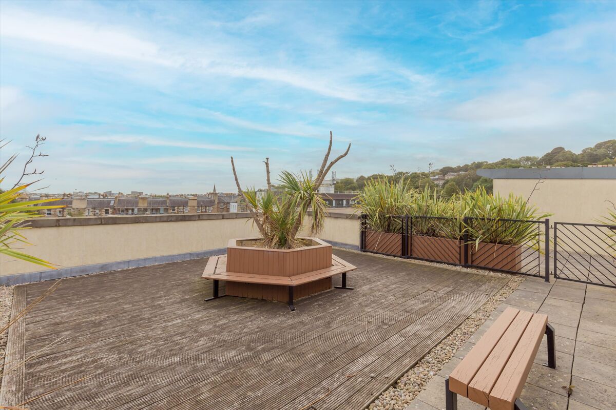 flat for sale in Brunswick Street, Edinburgh, EH7 EDC012047425