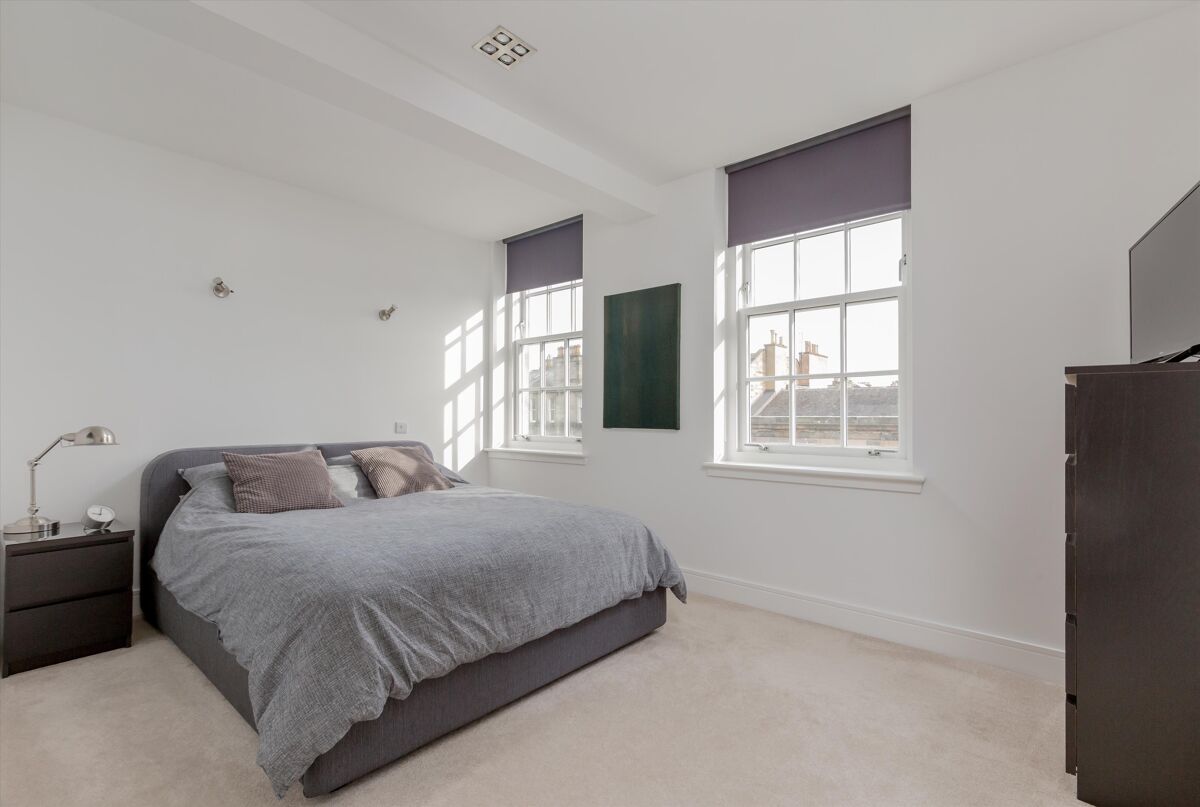 flat for sale in Brunswick Street, Edinburgh, EH7 EDC012047425