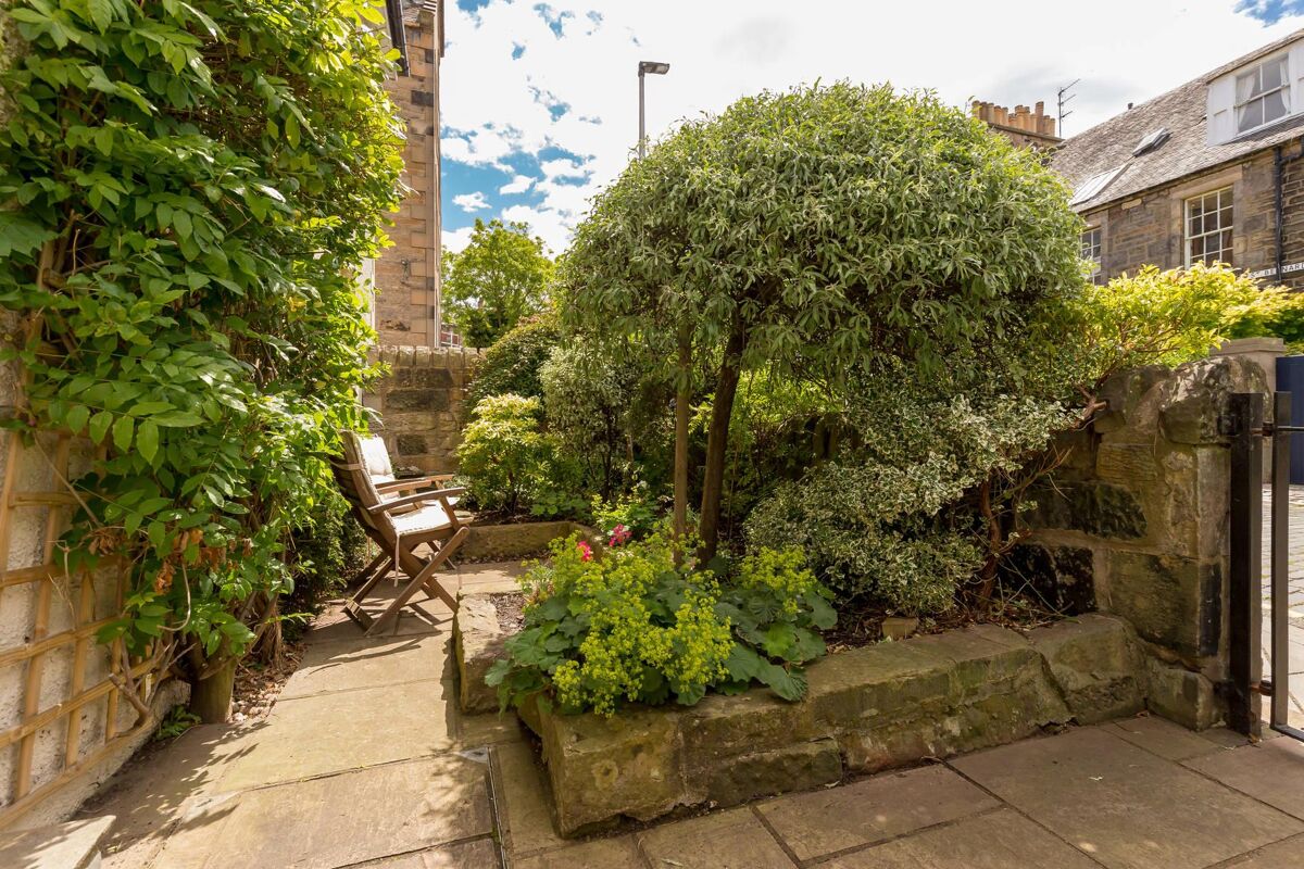 house for sale in St. Bernard's Row, Edinburgh, Midlothian, EH4 EDC012050484 Knight Frank