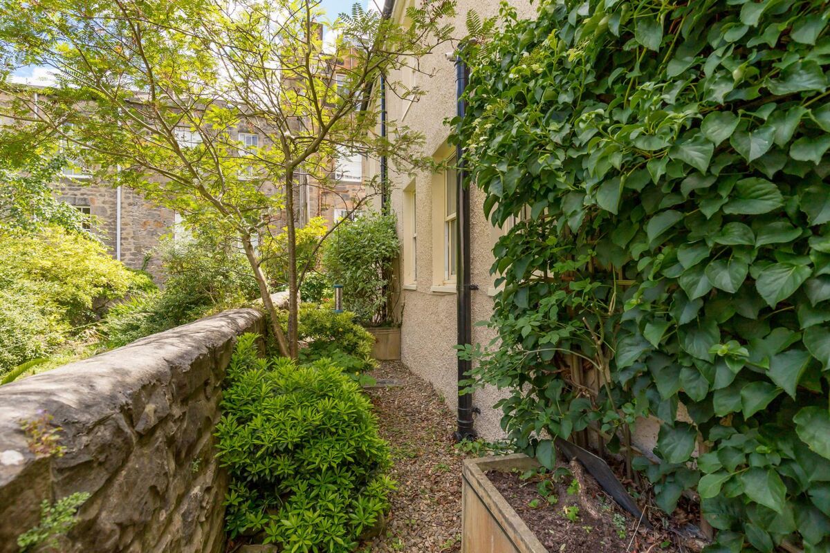 house for sale in St. Bernard's Row, Edinburgh, Midlothian, EH4 EDC012050484 Knight Frank
