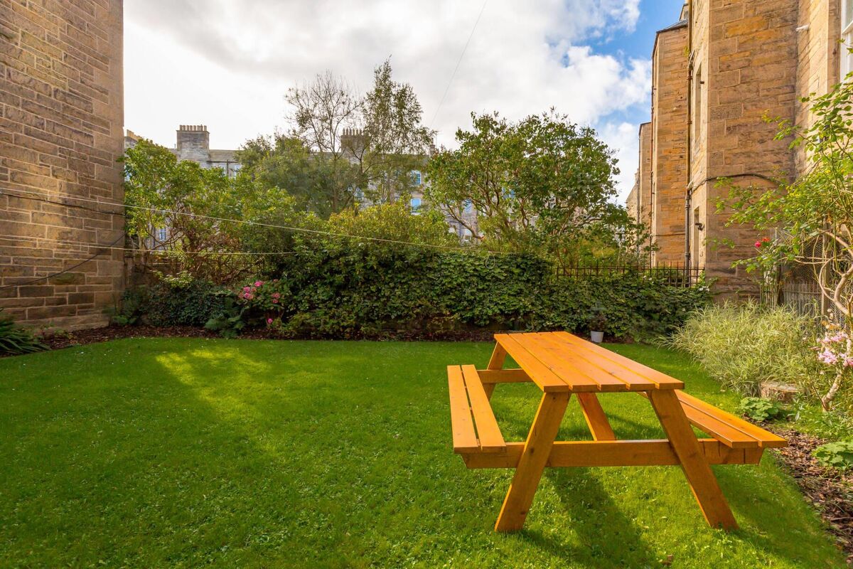 flat for sale in Comely Bank Road, Edinburgh, EH4 EDC012056683