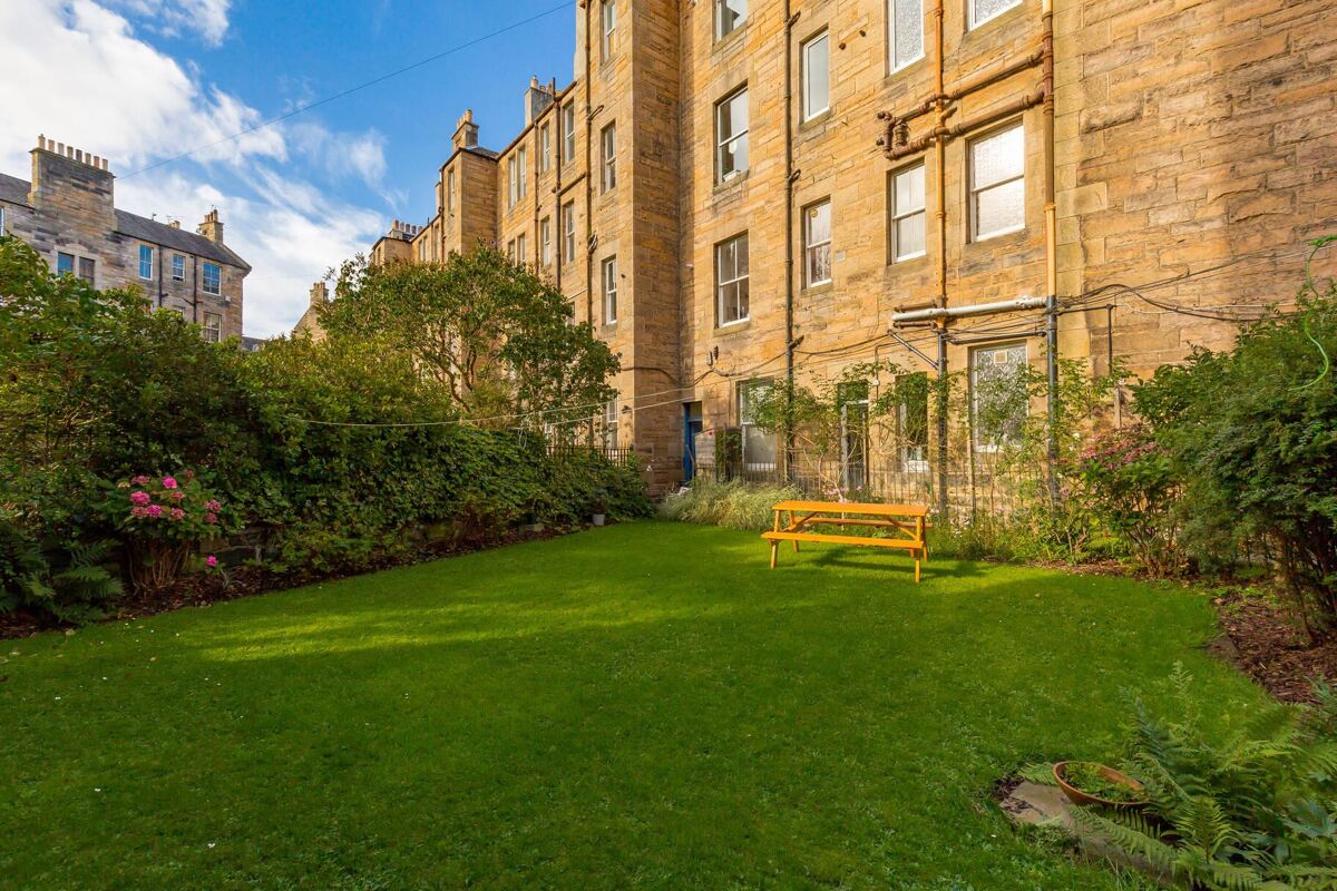 flat for sale in Comely Bank Road, Edinburgh, EH4 EDC012056683