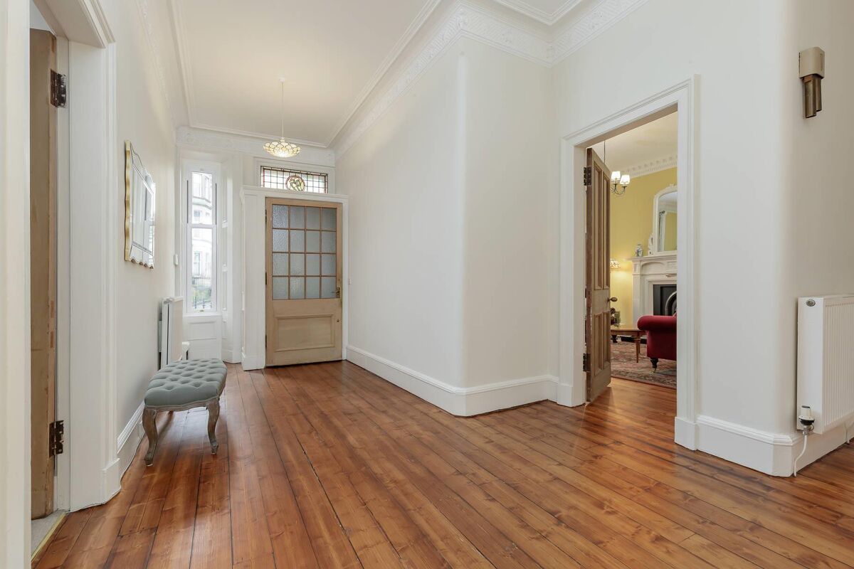 flat for sale in Comely Bank Avenue, Edinburgh, Midlothian, EH4