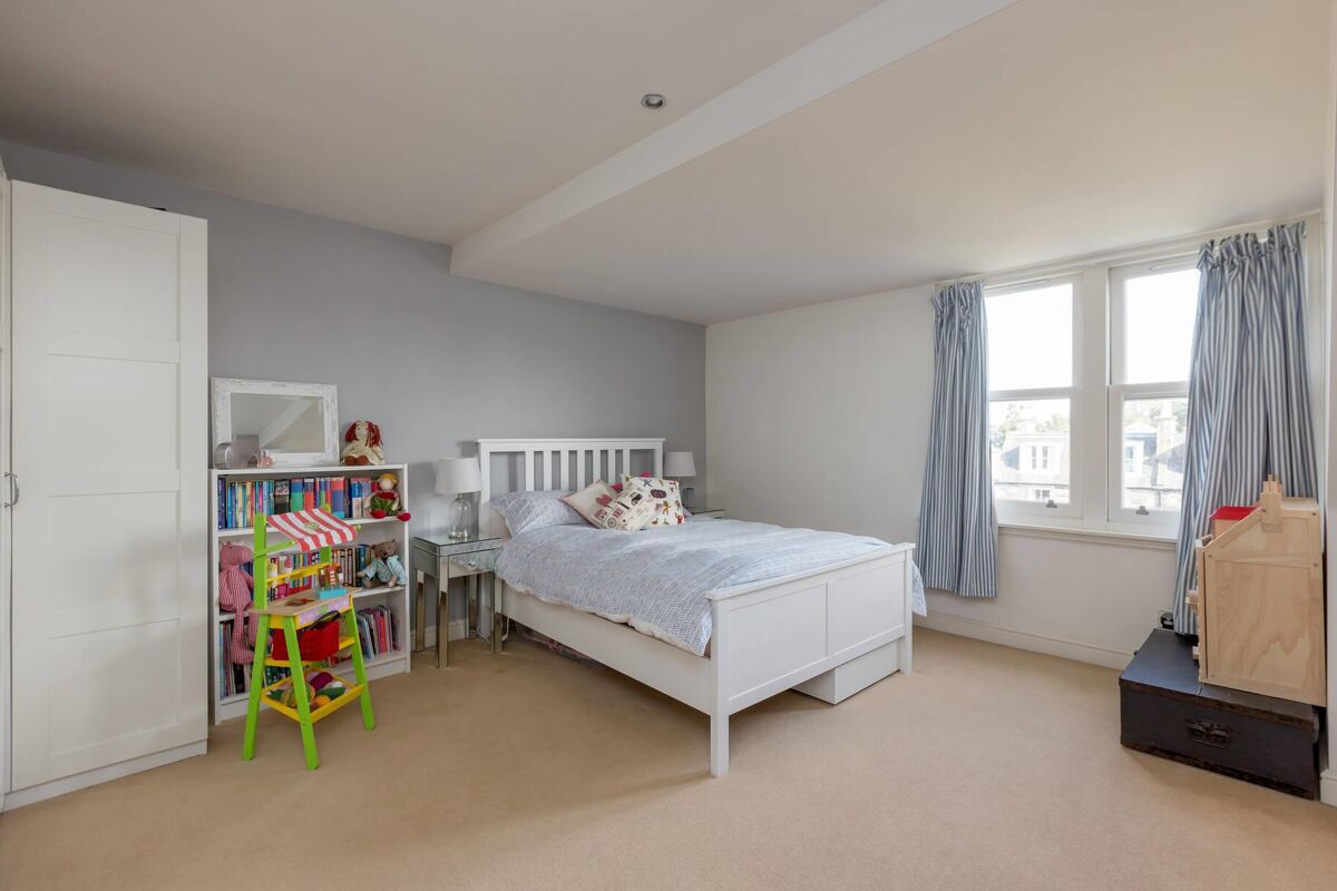 flat for sale in Moston Terrace, Edinburgh, EH9 EDC012063351 Knight